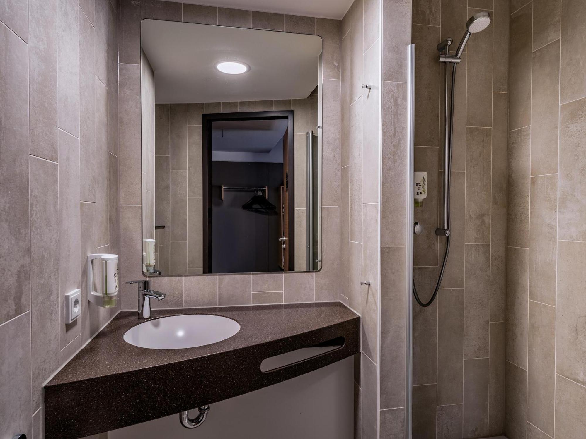 B&B Hotel Villingen-Schwenningen Εξωτερικό φωτογραφία